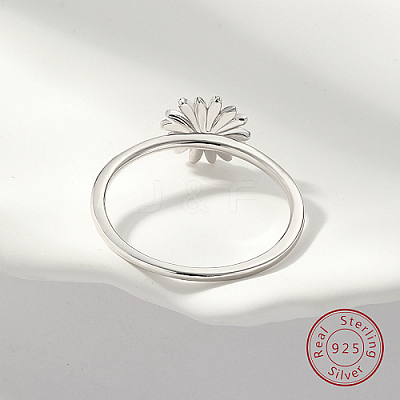 Anti-Tarnish Rhodium Plated 925 Sterling Silver Daisy Flower Finger Ring for Women KN3229-3-1