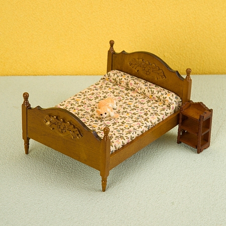 European Style Wooden Fabric Double Bed PW-WGDFAB4-01-1