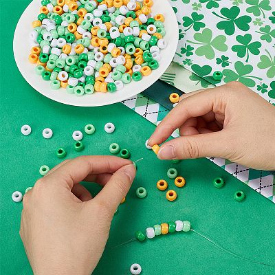 800Pcs 4 Colors Saint Patrick's Day Opaque Plastic Beads KY-SP0001-06-1
