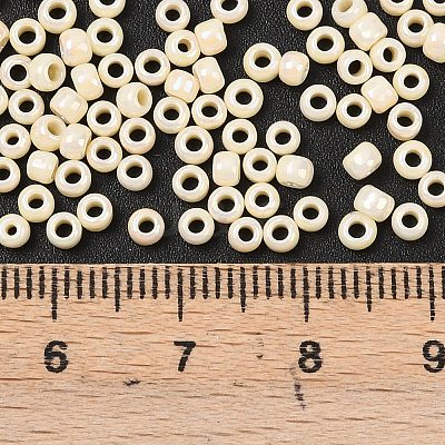 TOHO 8/0 Round Beads SEED-XTR08-0409-1