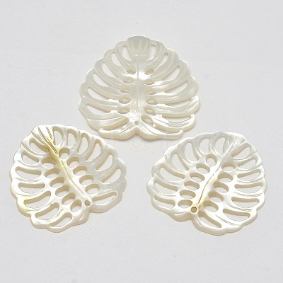 Natural Mother of Pearl Shell Pendants SSHEL-L002-09-1