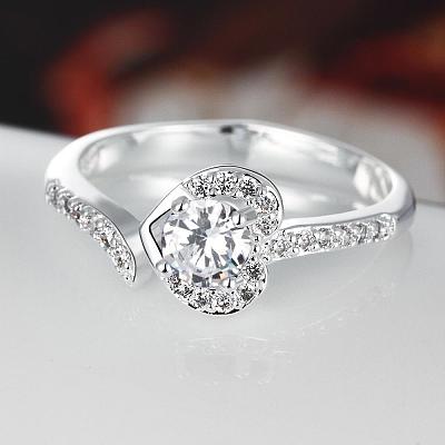 Classic Heart Brass Cubic Zirconia Rings for Women RJEW-BB06119-7D-1
