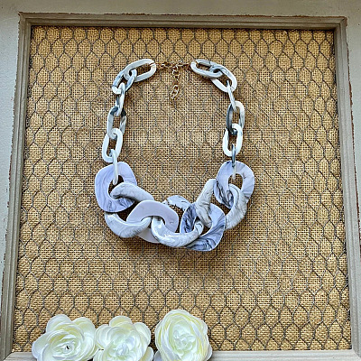 Fashionable Resin Oval Link Chain Necklaces FS-WG8E51D-06-1