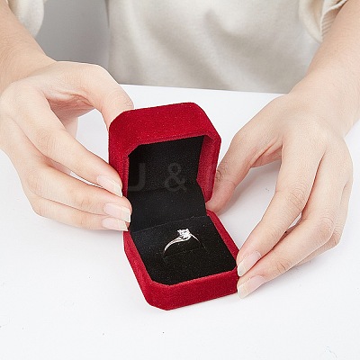 Square Velvet Ring Boxes LS-VBOX-WH0002-01B-1