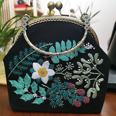 DIY Kiss Lock Coin Purse Embroidery Kit LS-PW22062830577-1