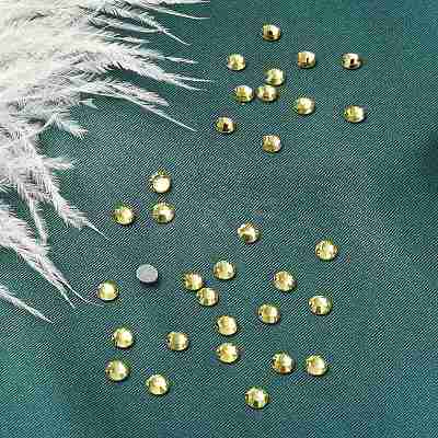 Preciosa® Crystal Hotfix Flatback Stones Y-PRC-HSS16-80250-1