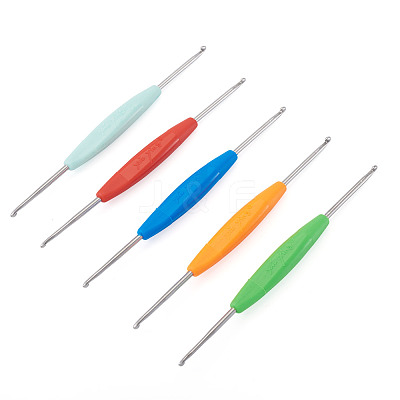 5Pcs 5 Colors Iron Crochet Hooks TOOL-TADJ0001-02-1