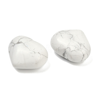 Heart Natural Howlite Palm Stones G-C186-02H-1