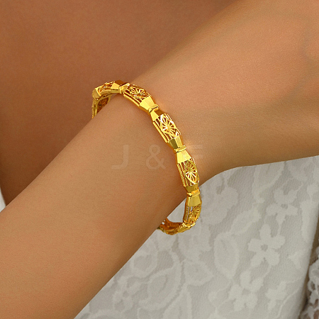 Vintage Chic Real 18K Gold Plated Classic Hollow Flower Brass Bangles for Women AW2643-1