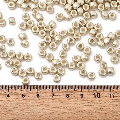 TOHO 3/0 Round Beads SEED-XTR03-0558-1