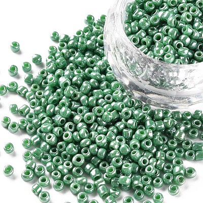 8/0 Glass Seed Beads SEED-A012-3mm-127-1