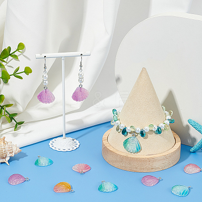 32Pcs 4 Colors Gradient Color Transparent Resin Pendants RESI-SC0003-31-1