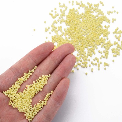 13/0 Glass Seed Beads SEED-T005-14A-A04-1
