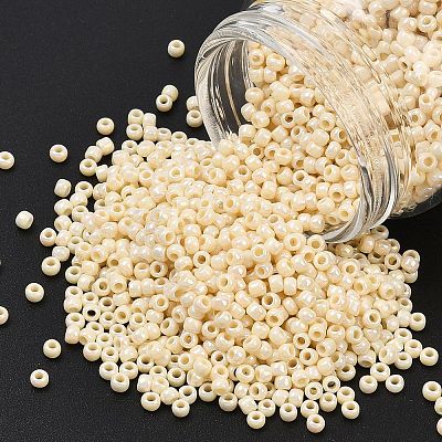 TOHO 8/0 Round Beads SEED-XTR08-0409-1