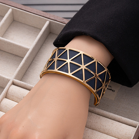 Triangle 304 Stainless Steel & Imitation Leather Cuff Bangles FS-WGE67E3-07-1